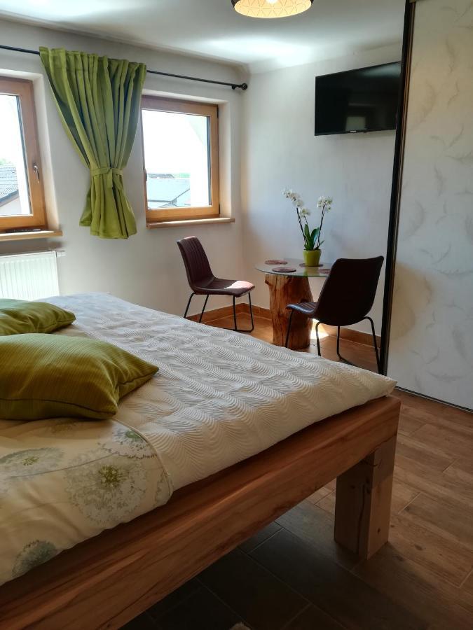 Apartman Life In Nature Jaronice Exterior foto